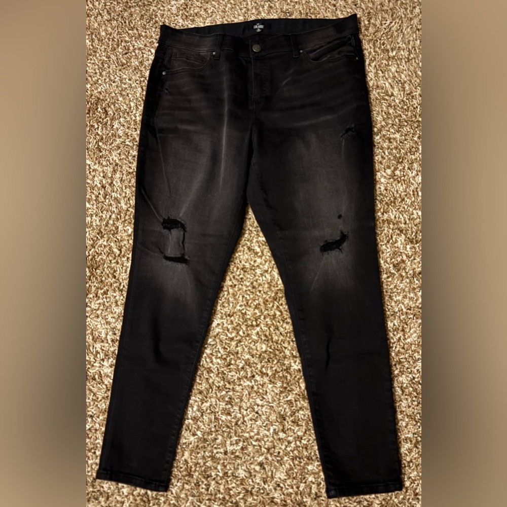 NWOT Lularoe Skinny Black Denim Jeans Distressed Size 38